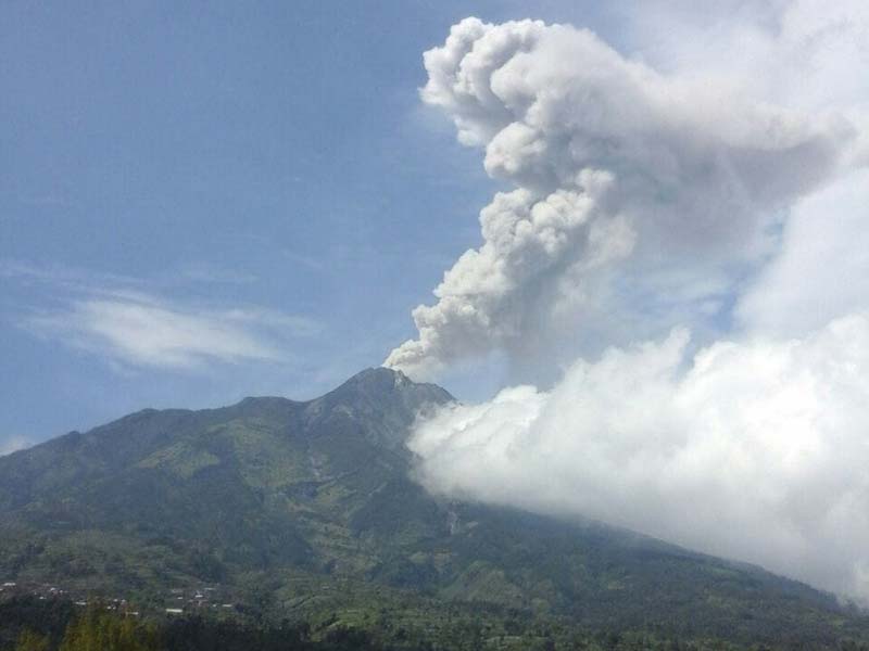 erupsi freatik