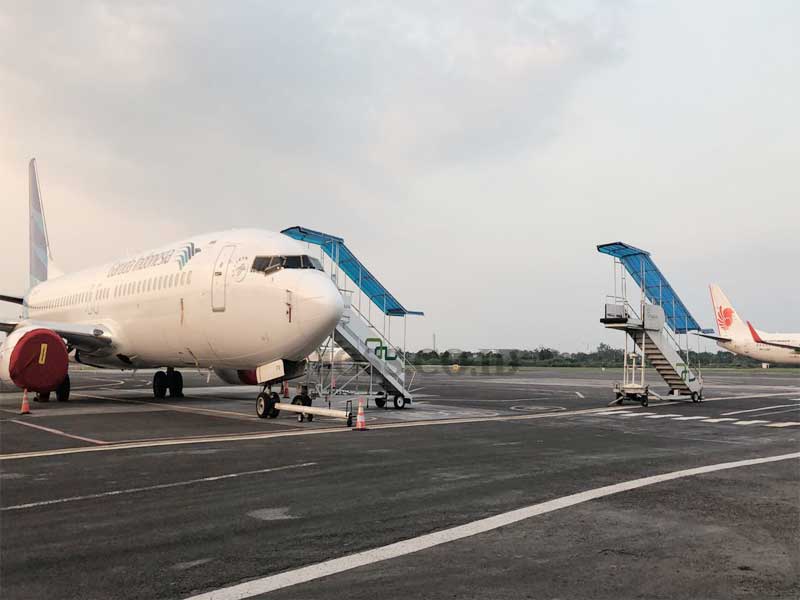 ditutup sementara bandara karena hujan abu vulkanik