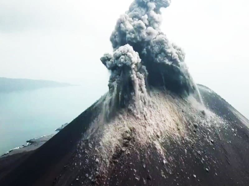 gunung anak krakatau