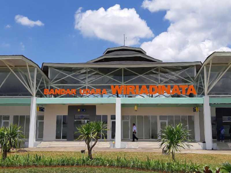 Bandara Wiriadinata