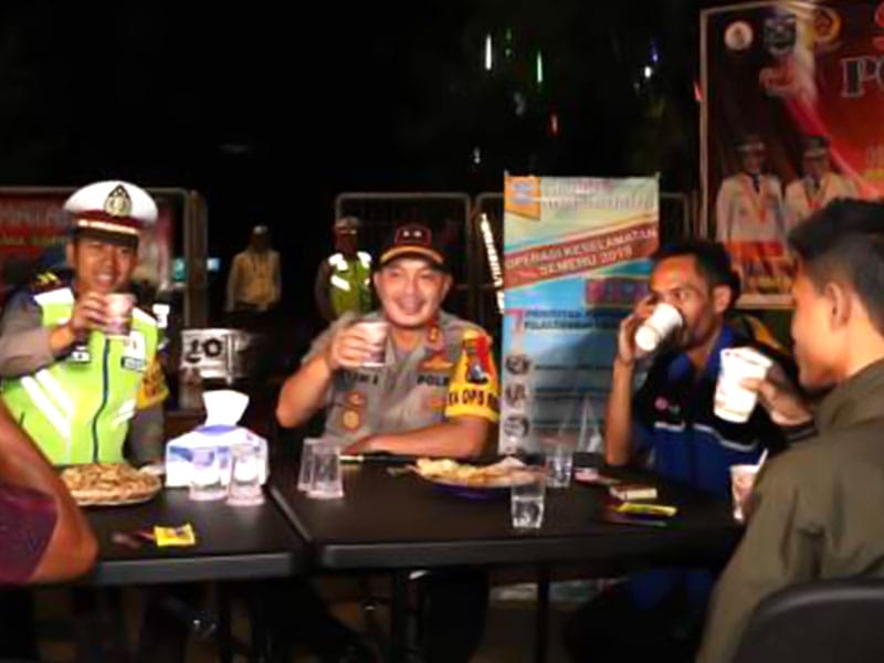 Secangkir Kopi Gratis