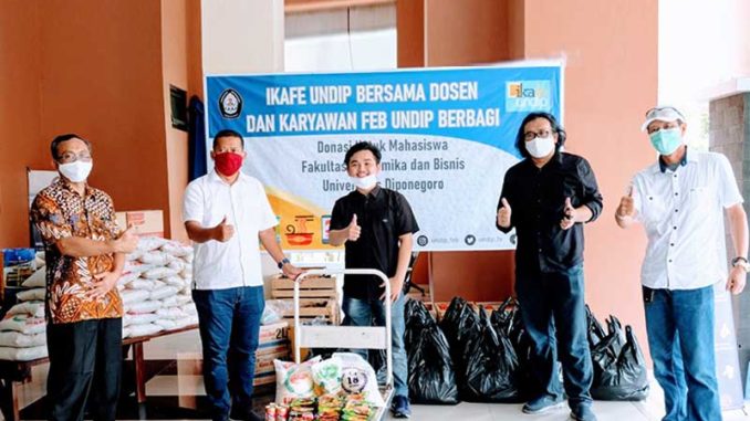 feb-undip-bantuan-sembako