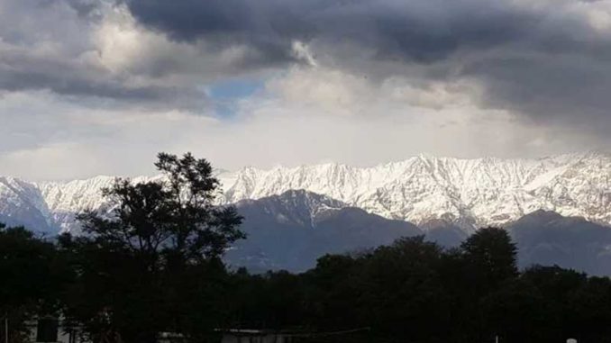 pegunungan-himalaya-terlihat-jelas