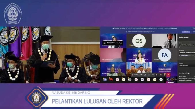 wisuda-undip-daring-oleh-rektor-undip