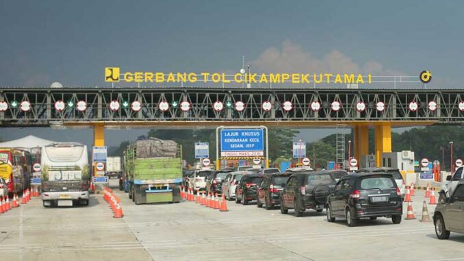 perbaikan-di-KM41-ruas-tol-jakarta-cikampek-diterapkan-buka-tutup