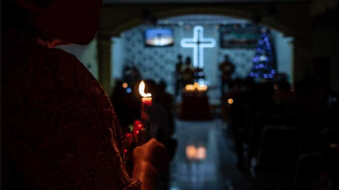 misa-natal-tatap-muka