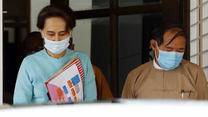 aung-san-suu-kyi-dan-presiden-wyn-myint