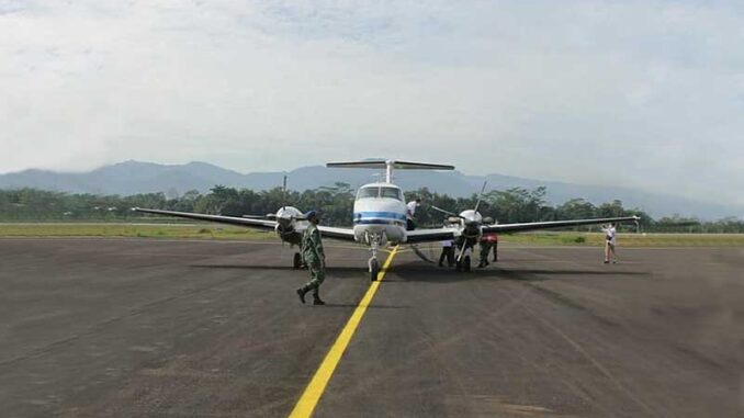 pesawat-beechcraft-b200-king-air-bandara-wirasaba