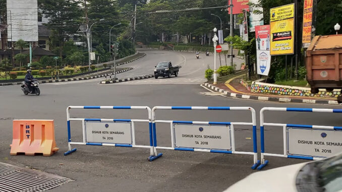 ruas-jalan-di-semarang-ditutup-2021-covid