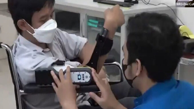 undip-puast-rehabilitaso-robotik-dan-inovasi-alat-kesehatan-di-rsnd