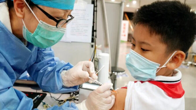 china-mulai-memberikan-vaksin-covid-19-kepada-anak-usia-3-tahun