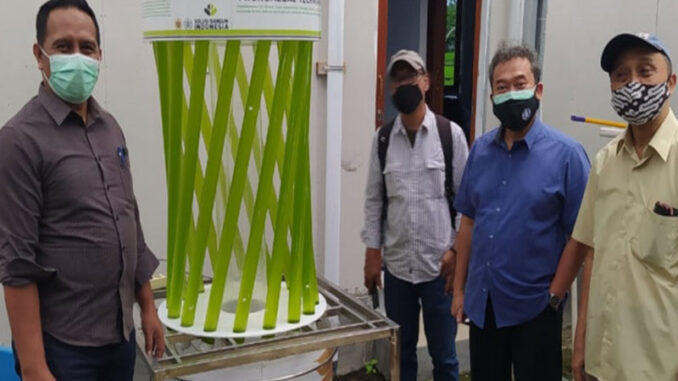 instalasi-seni-dan-teknologi-mikroalga-buatan-ugm-emisi-co2