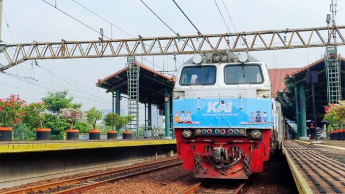 aturan-naik-kereta