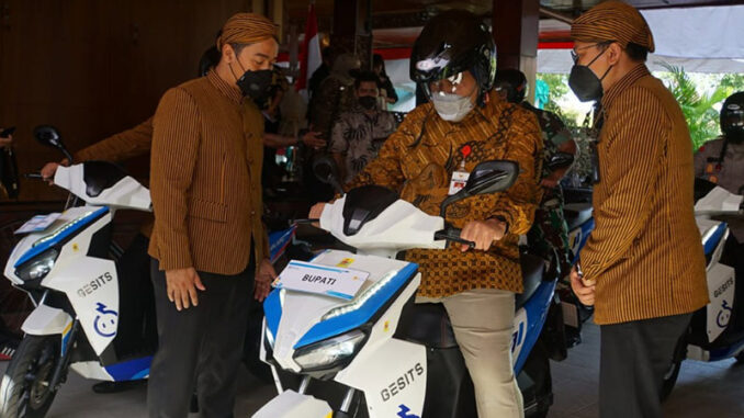 si-gesits-motor-listrik-bikinan-pln