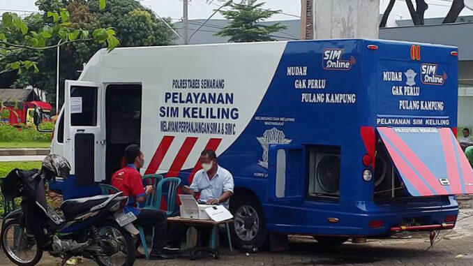 sim-keliling-polrestabes-semarang
