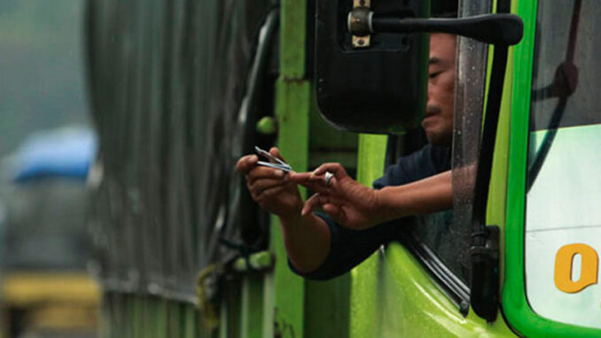 pengemudi-truk