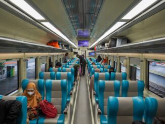 Tambah 92 Perjalanan 58.940 Tempat Duduk