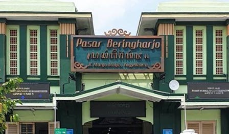 Libur Lebaran Pasar Beringharjo Buka Hingga Jam 9 Malam