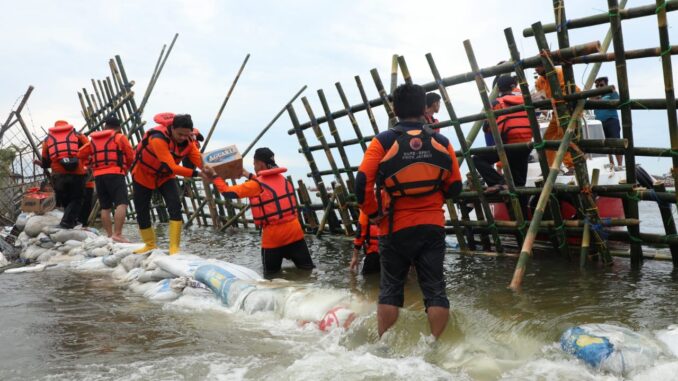 Menteri PUPR Basuki: Penanganan Tanggul Jebol di Semarang Seperti di Pelabuhan Sunda Kelapa