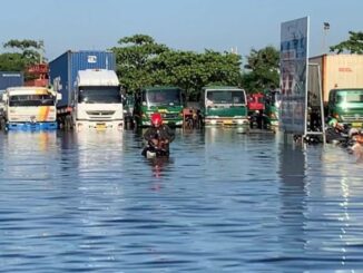 Kawasan Industri Masih Lumpuh Akibat Banjir Rob