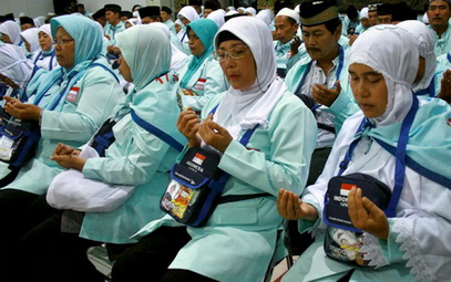 Usia Haji Maksimal 65 Tahun