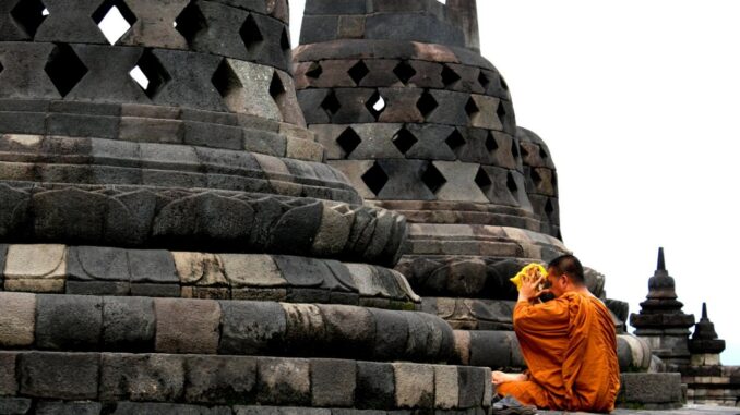 Candi Borobudur Perayaan Waisak 2022 kembali Digelar di Candi Borobudur
