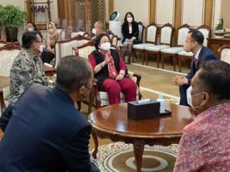 Megawati Terima Gelar Profesor Kehormatan Presiden Yoon