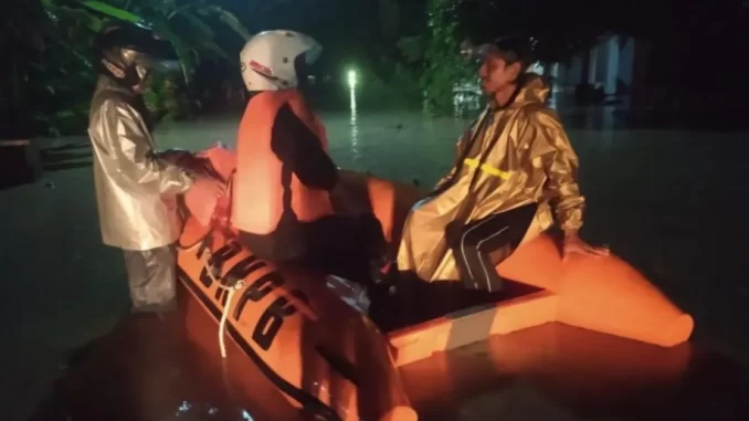 Sejumlah Desa di Cilacap Dilanda Banjir, Hampir 700 Warga mengungsi