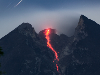Dalam Sepekan Merapi Gugurkan Lava Sebanyak 70 Kali, Jarak terjauh 1.800 Meter