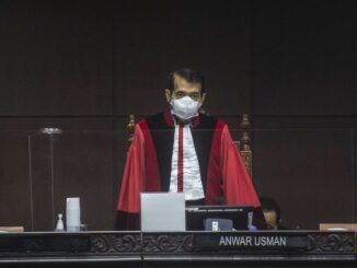 Sebagian Gugatan Dikabulkan, Anwar Usman Harus Mundur dari Ketua MK