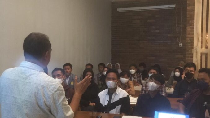 Prodi Manajemen Unwahas Gelar KWU Talk Series #3