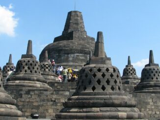 Tiket ke Candi Borobudur Rp750 Ribu, Netizen: Orang Miskin Tak Bisa Sentuh Candi Borobudur