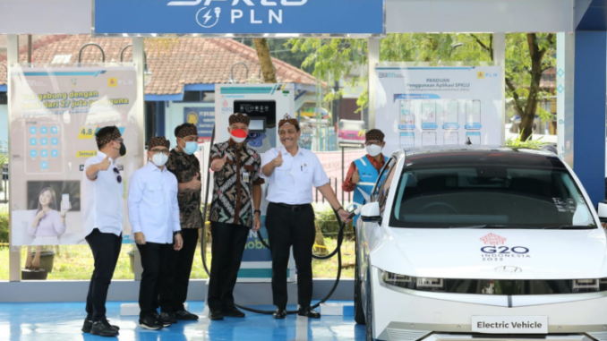 ganjar Ganjar Targetkan 2023 Transportasi di Kawasan Wisata Candi Borobudur Hanya Ada Mobil Listrik