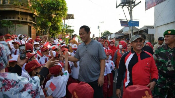 Hendi Tegaskan Sekolah Dilarang Mewajibkan Siswa Untuk Membeli Seragam Dari Sekolahan