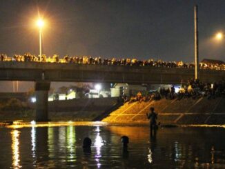 Tugu Soeharto di Muara Sungai Kaligarang Semarang Jadi Lokasi Favorit Tirakatan Malam 1 Sura