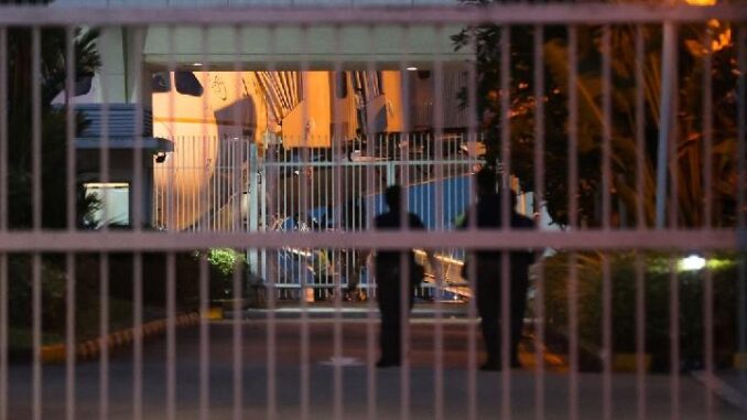 Pesawat Pembawa Presiden Sri Lanka Mendarat di Singapura