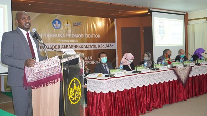 UNSOED Mahasiswa Asal Sudan Sukses Raih Gelar Doktor Ilmu Peternakan di UNSOED