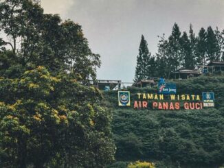 Tak Hanya Terkenal Wartegnya, Tegal Menyimpan Kekayaan Wisata Alam Yang Wajib Dikunjungi