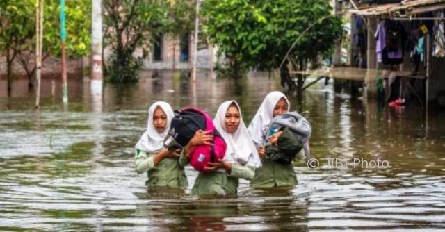 Bulan Purnama, Wilayah Pesisir Utara Diprediksi Banjir Rob Lima Hari Ke Depan