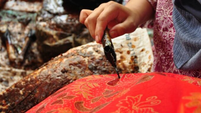 Batik Indonesia Strategi melestarikan batik di kalangan kaum muda