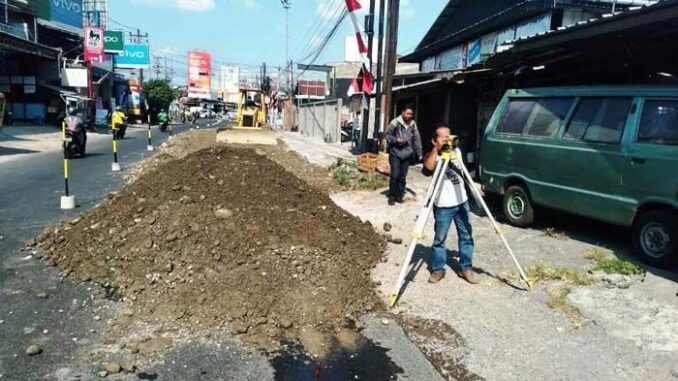 Betonisasi Medoho Ada Betonisasi, Jalan Medoho Semarang Diberlakukan Satu Arah Dari Tlogosari-Gajah