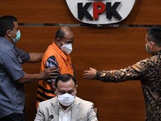 Sebelum Ditangkap KPK, Bupati Pemalang Menemui Seseorang di Gedung DPR RI