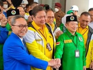 Tunjukkan Semangat yang Solid, Tiga Partai Anggota KIB Daftar Bareng ke KPU
