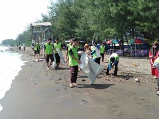 Keren! Alumni PWK Undip Bersihkan 2,1 Ton Sampah Di Pantai Wonokerto Pekalongan