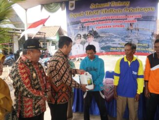 Tingkatkan Kesejahteraan Petani Perikanan, Pemkot Pekalongan Salurkan 400 Ribu Benih Udang Vaname