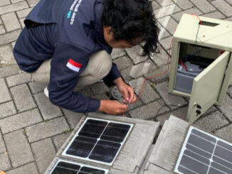 Genteng Pintar Bertenaga Surya