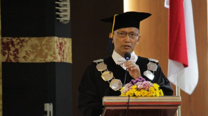 Prof Purnomo, Dikukuhkan Sebagai Guru Besar Pertama Bidang Teknik Mesin FT Unimus