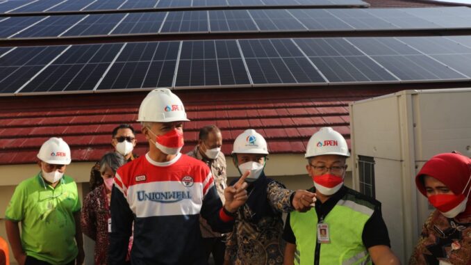 Ganjar Dorong Penggunaan Energi Alternatif Solar Cell Pada Perkantoran Milik Pemprov Jateng