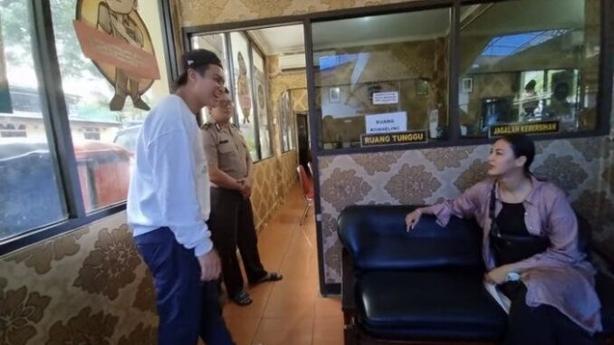 Konten Prank Polisi Soal KDRT