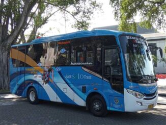 Bus Batik Solo Trans